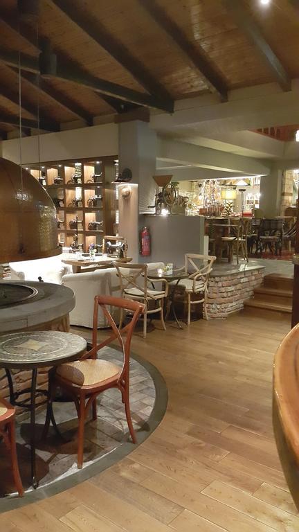 Kazarma Hotel Kalyvia Fylaktis ภายนอก รูปภาพ