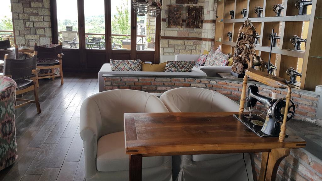 Kazarma Hotel Kalyvia Fylaktis ภายนอก รูปภาพ